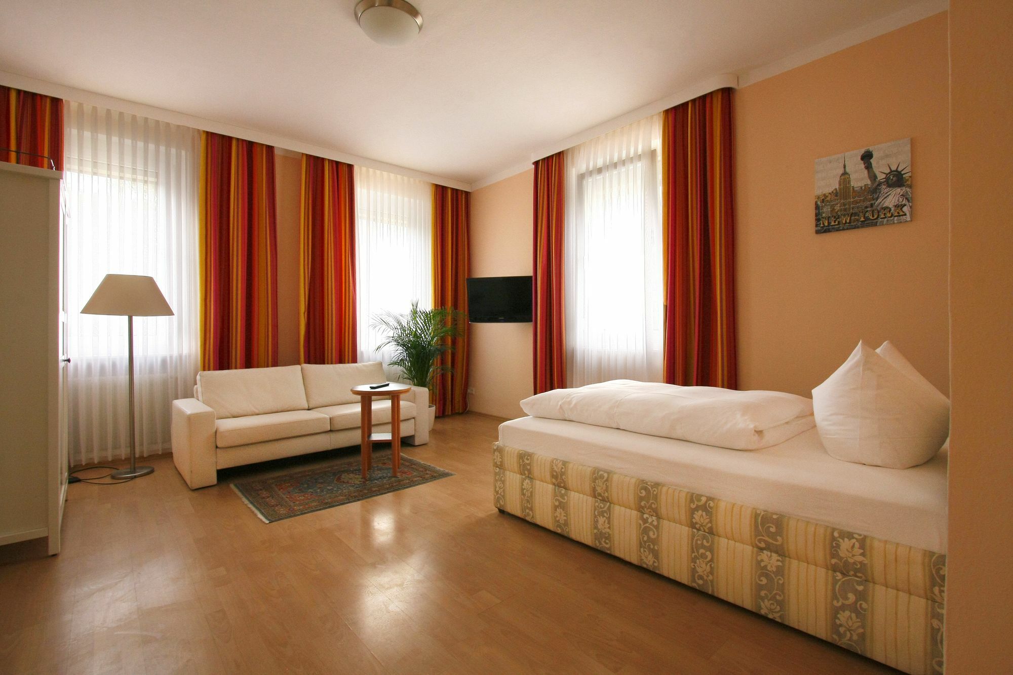 Apartment Hotel Kral - Business Hotel & Serviced Apartments Ερλάνγκεν Εξωτερικό φωτογραφία